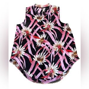 Who What Wear raw edge sleeveless blouse women's size S with black floral print